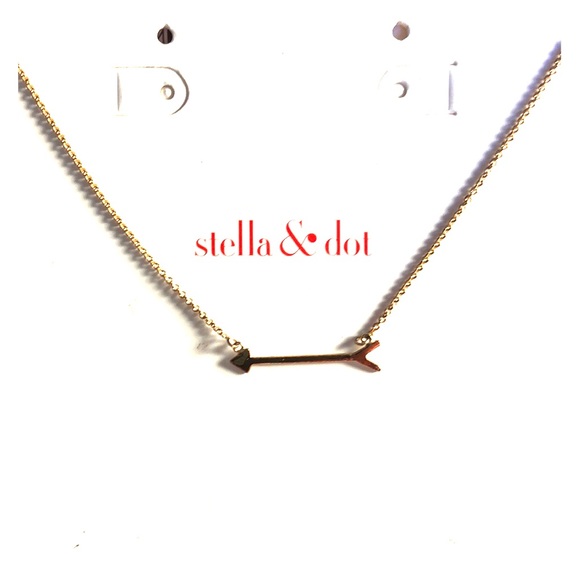Stella & Dot Jewelry - Stella & Dot “On the mark” gold necklace.